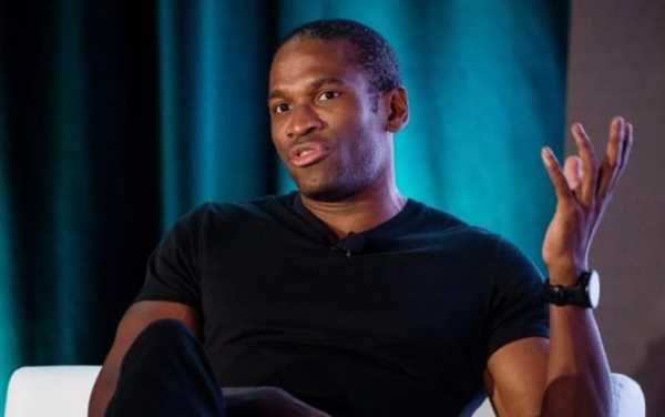 Хейс прогнозирует биткоин по $125 000 к концу года