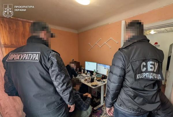 Арест похитителей аккаунтов Roblox подо Львовом, взлом китайского планировщика задач с целью майнинга и другие события кибербезопасности
