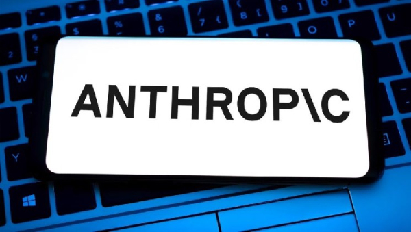 Сегодня, после шокирующего запрета США на Anthropic, цена альткоина внезапно резко подскочила