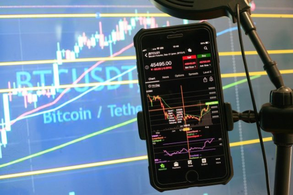 Strategy купила 1587 BTC на $100 млн, резерв достиг 846 842 BTC